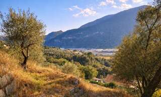 Terrain  1129 m² à vendre à Saint-Martin-du-Var (06670)