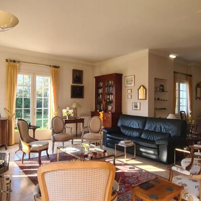 Maison 11 pièces 647900 €