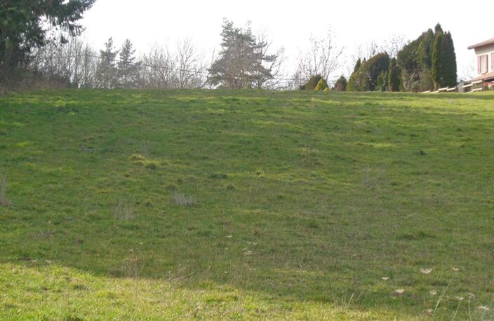 Sanssac L'Eglise(43), terrain constructible de 3.488 m2 — photo 4