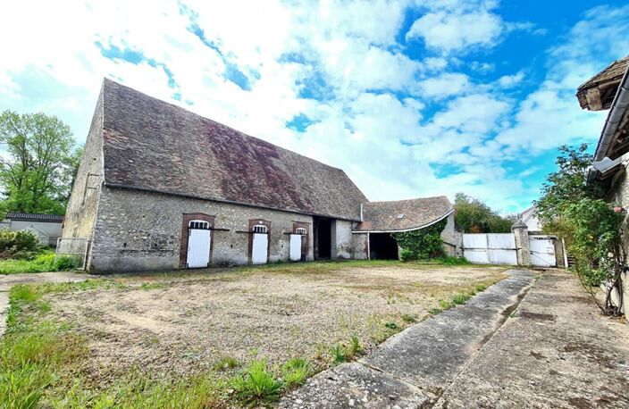 Vesly - 2 Belles granges : une écurie et une ancienne grange dimière sur 1.200 m2 de terrain plat  - Prix : 243.500 — photo 2