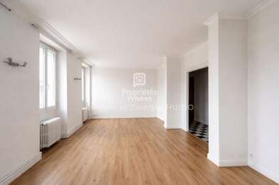 Appartement 4 pièces 825 €