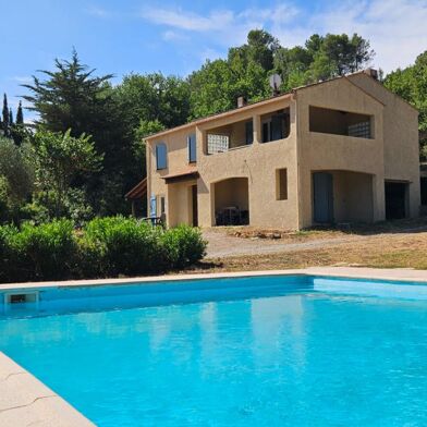 Maison 8 pièces 499000 €