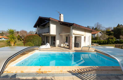 Arbonne - Maison avec piscine et joli jardin — photo du bien