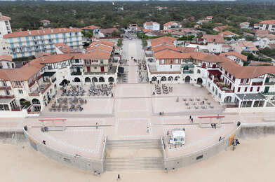 Commerce  318000 €