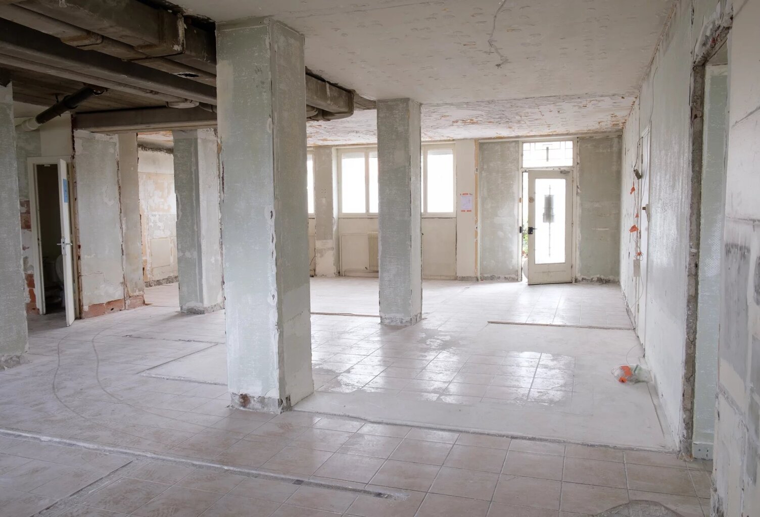 MUR A VENDRE  140 m² — photo 1