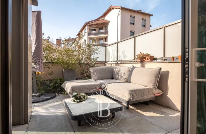 Lyon 8ème - Appartement de 116,58 m² - 3 Chambres - 2 Terrasses - Garage — photo 2