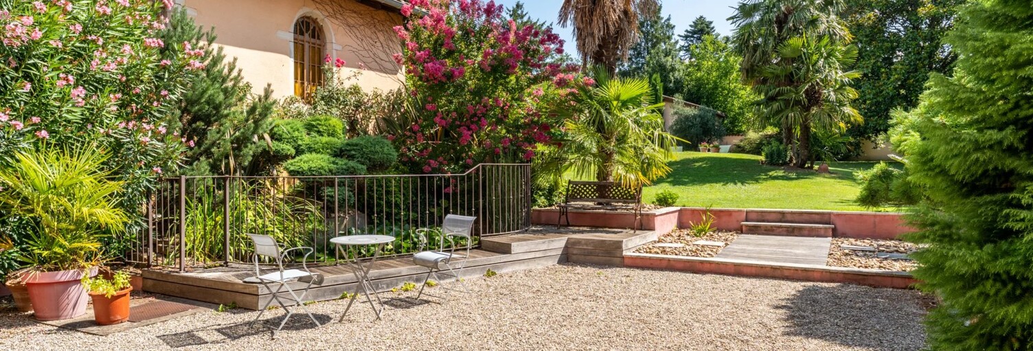 Maison 9 Pièces 252 m² à vendre à Fareins (01480)