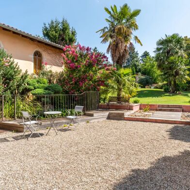 Maison 9 pièces 749000 €