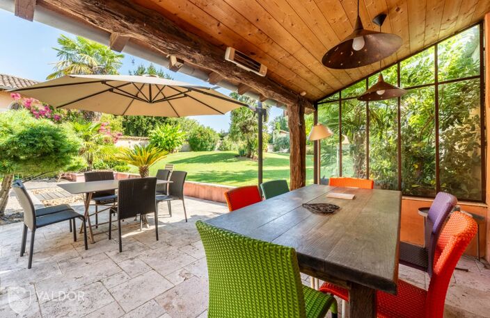MAISON D'EXCEPTION 250M2 HYPER CENTRE FAREINS — photo 4