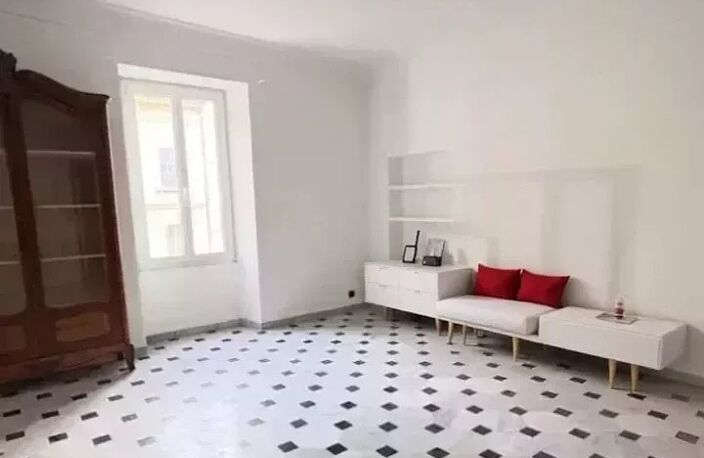Coup de coeur en centre-ville  T3 lumineux de 76 m² — photo 2