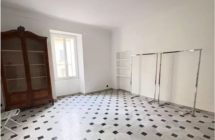 Coup de coeur en centre-ville  T3 lumineux de 76 m² — photo 3