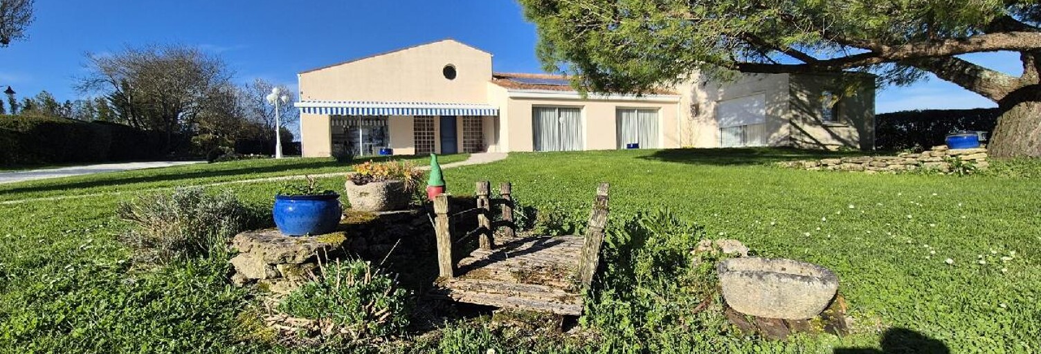 Maison 5 Pièces 245 m² à vendre à Loulay (17330)