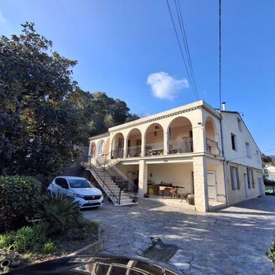 Maison 8 pièces 450000 €