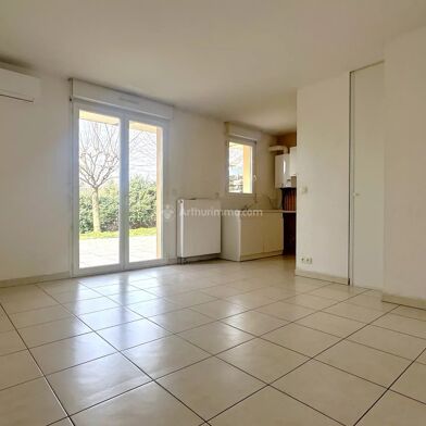 Appartement 3 pièces 660 €