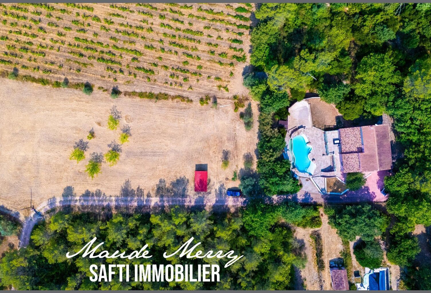 Villa 165 m2 - 2 séjours/cuisines - 4 chambres - piscine lagon - belle vue dégagée - parcelle de plus de 6000 m2 dont 3500 m2 plate - idéal chevaux — photo 1