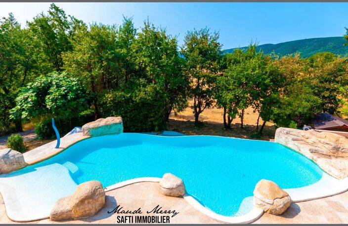 Villa 165 m2 - 2 séjours/cuisines - 4 chambres - piscine lagon - belle vue dégagée - parcelle de plus de 6000 m2 dont 3500 m2 plate - idéal chevaux — photo 2