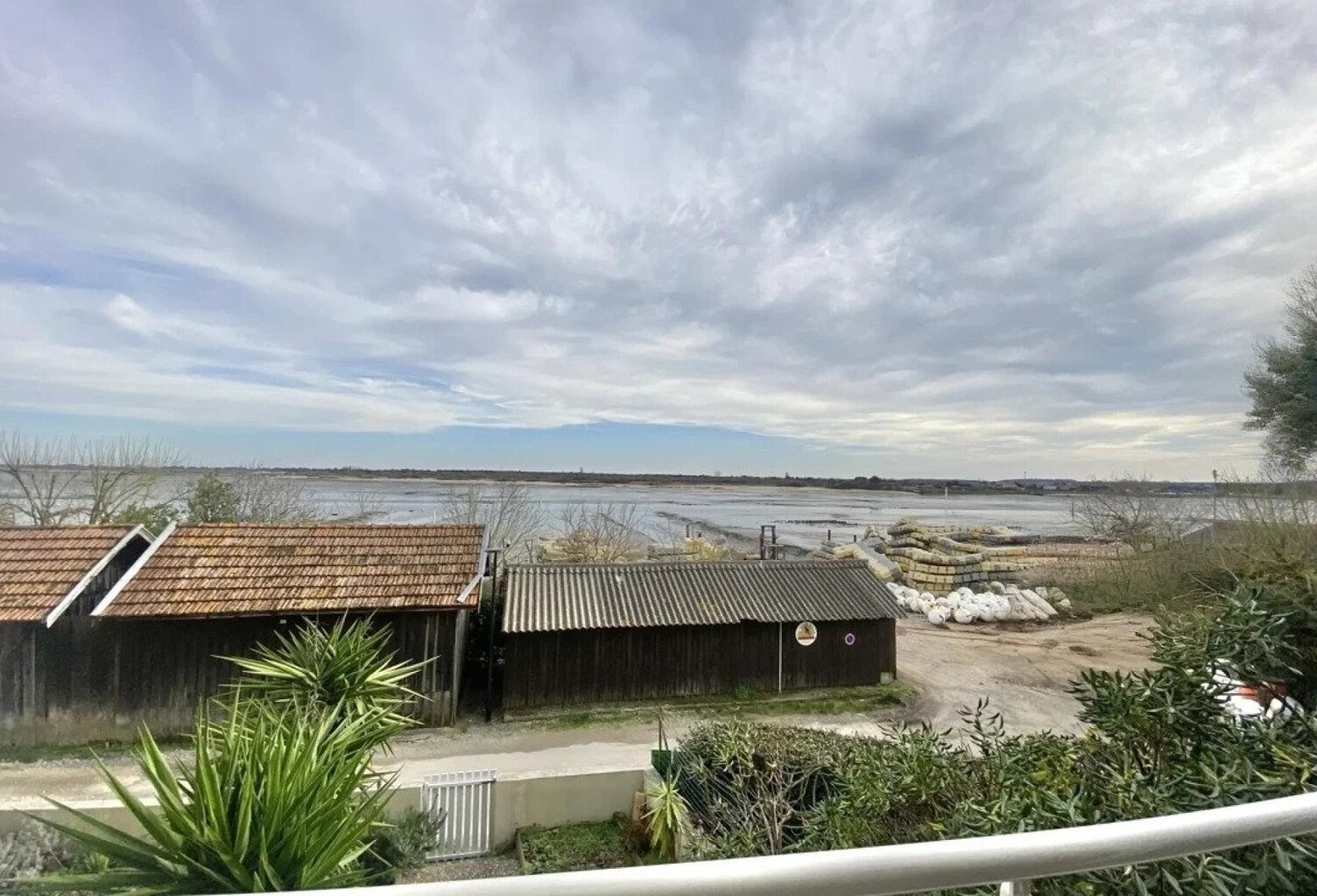 Bel appartement traversant à l'Aiguillon avec vue sur le Bassin d'Arcachon — photo 1
