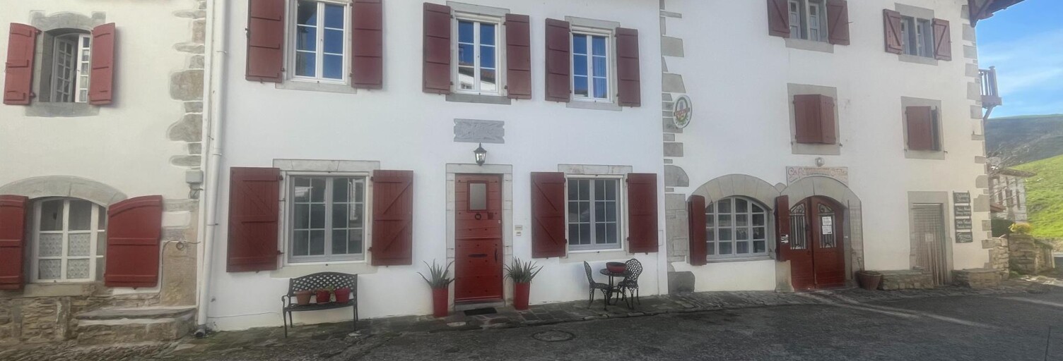 Maison 5 Pièces 118 m² à vendre à Ostabat-Asme (64120)