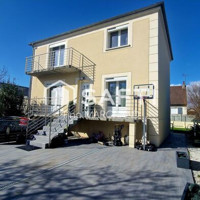 Maison 5 pièces 557000 €