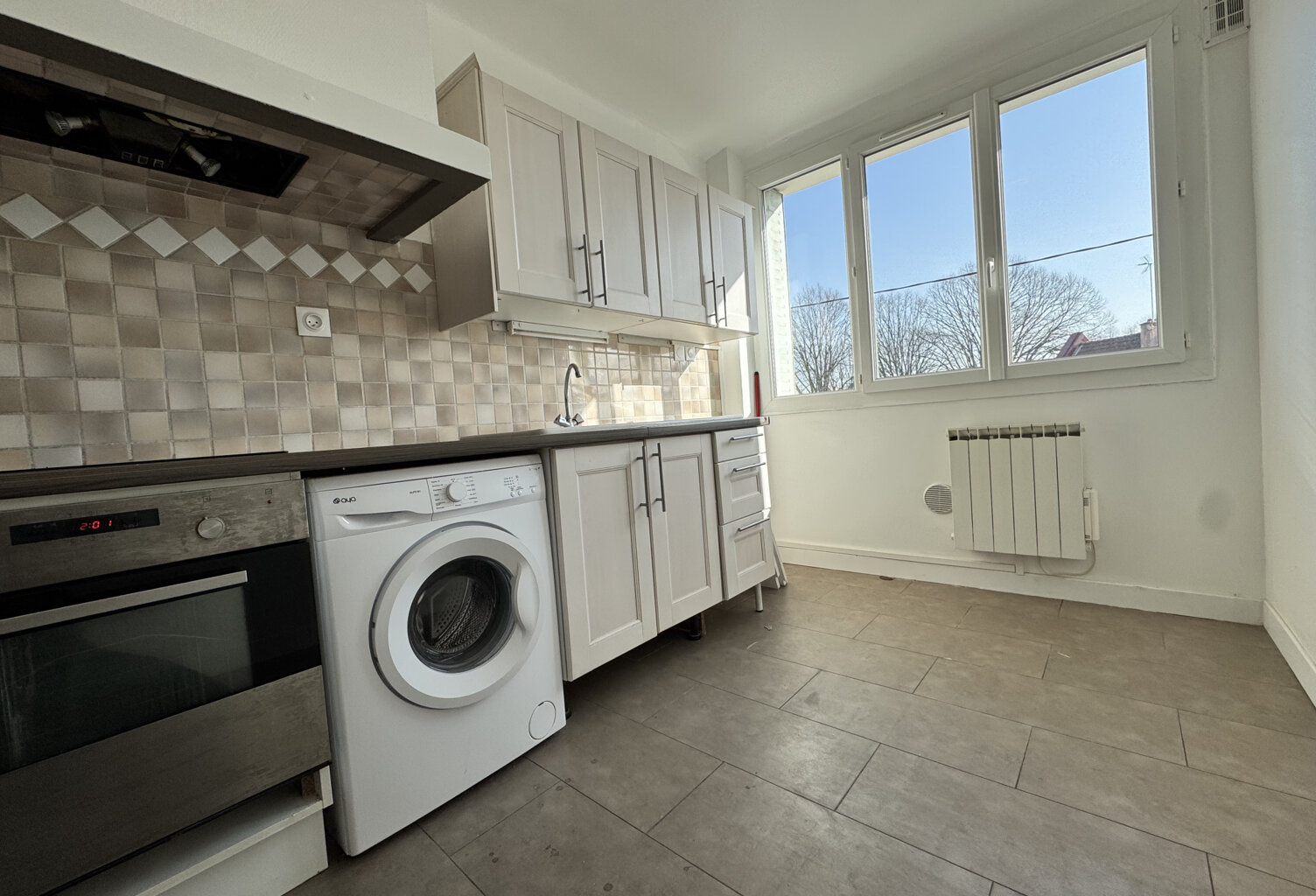 Appartement de type 2 avec cave et parking en plein centre — photo 1