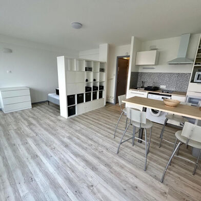 Appartement 1 pièces 530 €