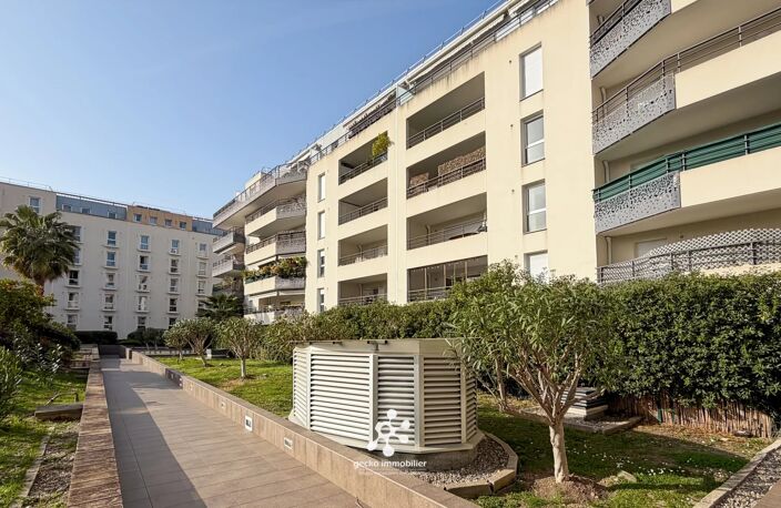 NICE - VAUBAN - 2 P - TERRASSE - RESIDENCE RECENTE — photo 3
