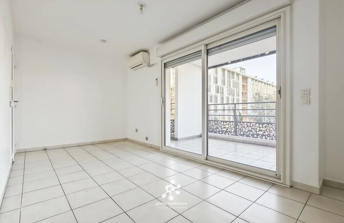 NICE - VAUBAN - 2 P - TERRASSE - RESIDENCE RECENTE — photo 4