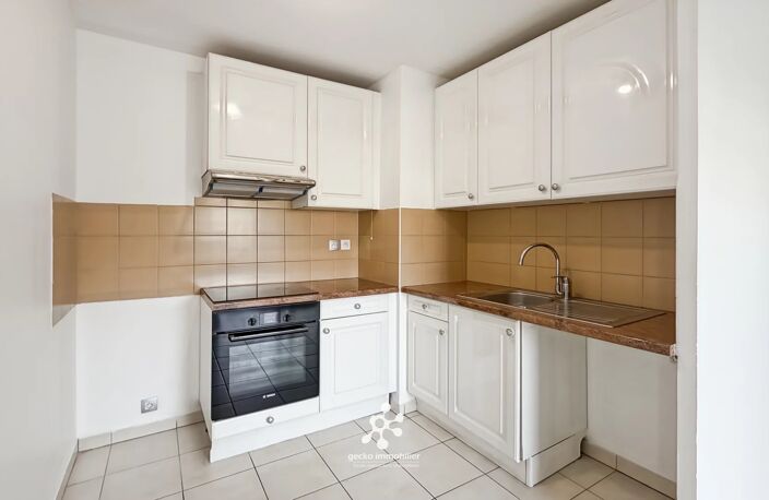 NICE - VAUBAN - 2 P - TERRASSE - RESIDENCE RECENTE — photo 5