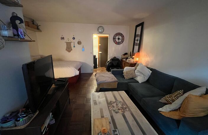 Appartement F1 de 33 m2 - Paris 11è (Folie Méricourt) — photo 4