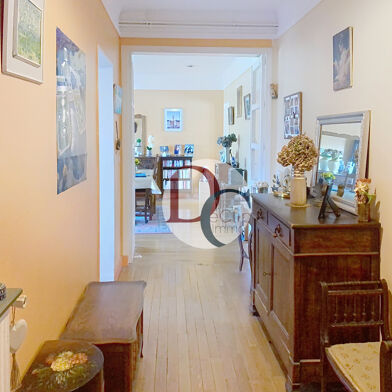 Appartement 4 pièces 335000 €