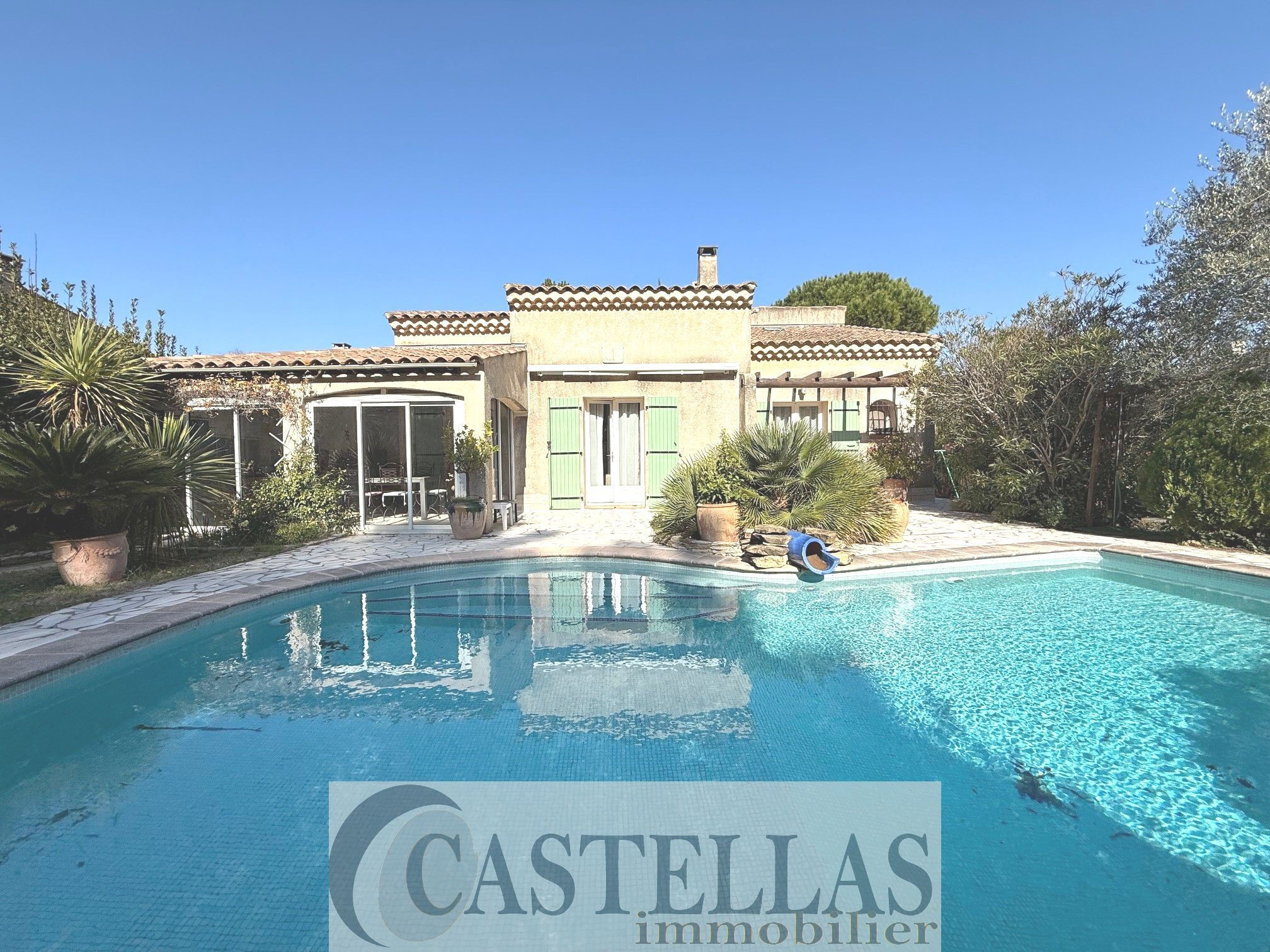 Villa / Maison  T4 à vendre Roquefort-la-Bédoule 13830