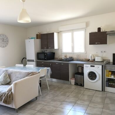 Appartement 3 pièces 770 €