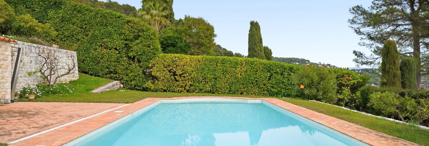 Maison  200 m² à vendre à La Colle-sur-Loup (06480)