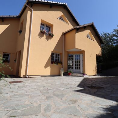 Maison 6 pièces 590000 €