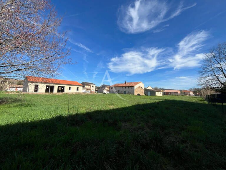 Terrain constructible à Bessieres de 940m² ! — photo 1