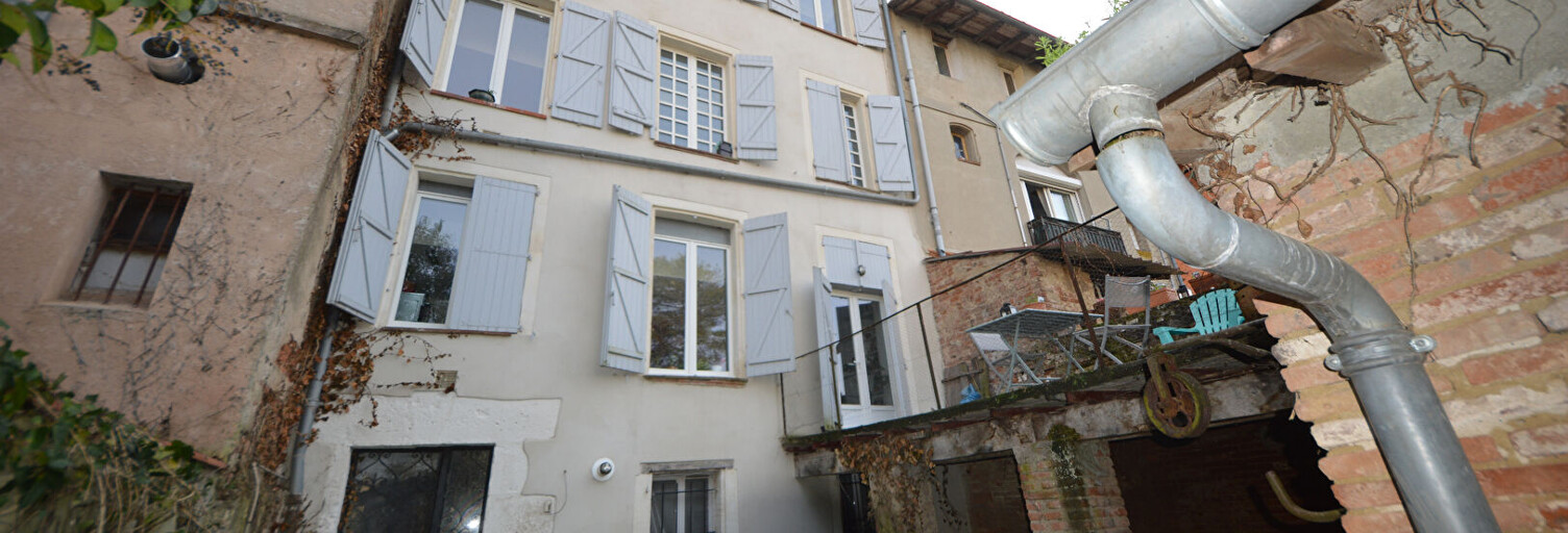 Immeuble  330 m² à vendre à Montauban (82000)