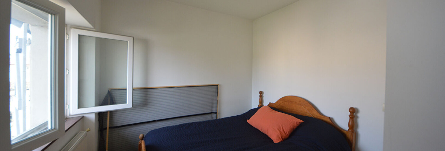 Immeuble  330 m² à vendre à Montauban (82000)