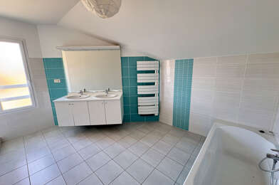 Maison 5 pièces 1650 €