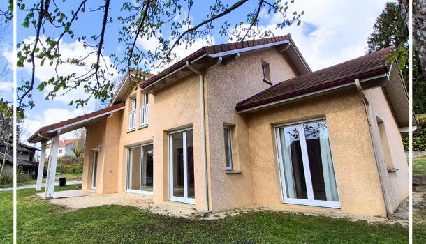 Villa / Maison 5 pièces  à louer Coublevie 38500