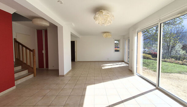 Villa / Maison 5 pièces  à louer Coublevie 38500