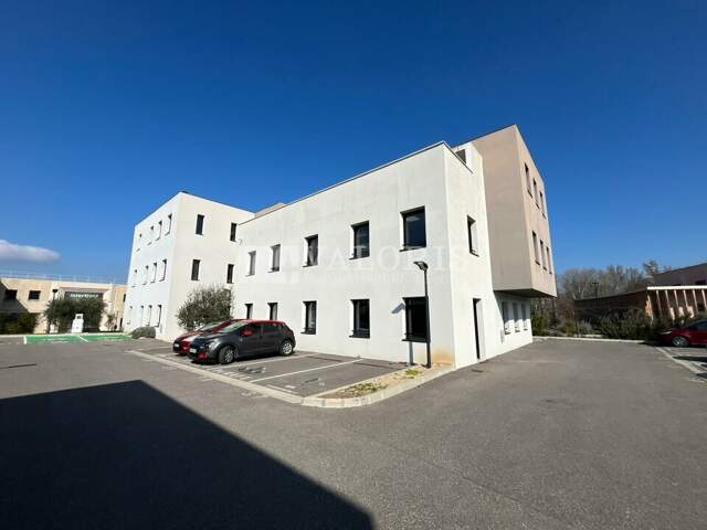 BUREAUX à LOUER — photo du bien