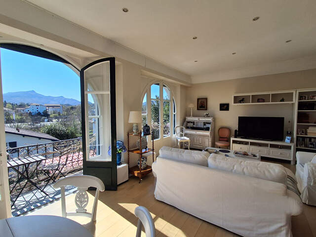 Magnifique vue sur la Rhune ! 4 pièce(s) 91.70 m2 — photo du bien