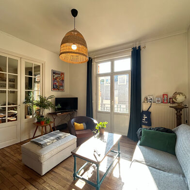 Appartement 3 pièces 701 €