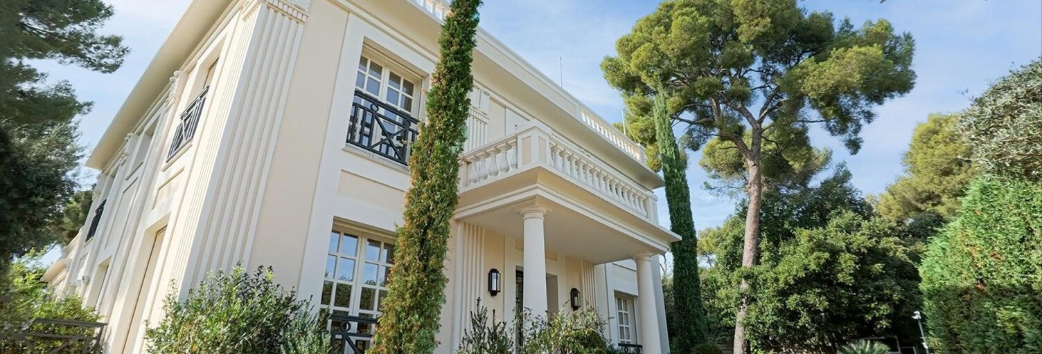 Maison 10 Pièces 419 m² à louer à Roquebrune-Cap-Martin (06190)