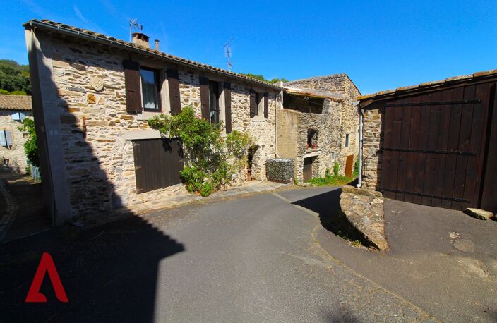 Fos  Un paradis de nature et de sérénité : Charmante maison en pierre 96 m²  3 chambres I Jardin avec vue dégagée I Terrasse I Cour I Garage & parkings  228 000  — photo 2