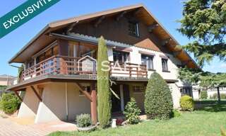 Maison 8 Pièces 166 m² à vendre à Roiffieux (07100)