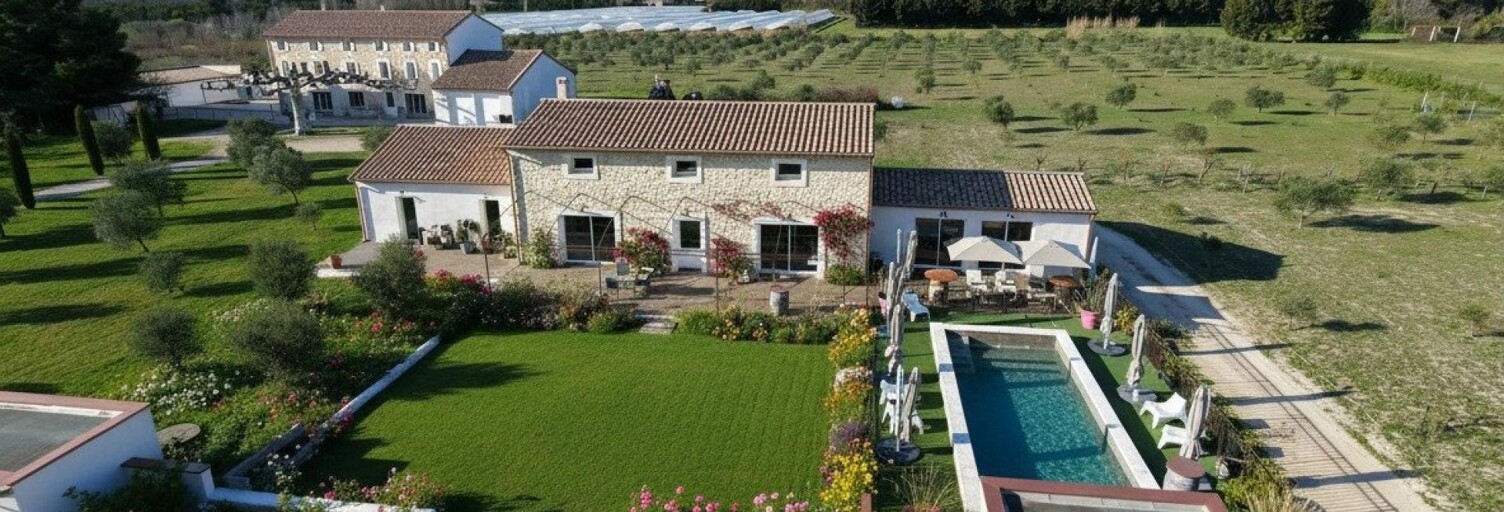 Maison 21 Pièces 627 m² à vendre à Pernes-les-Fontaines (84210)