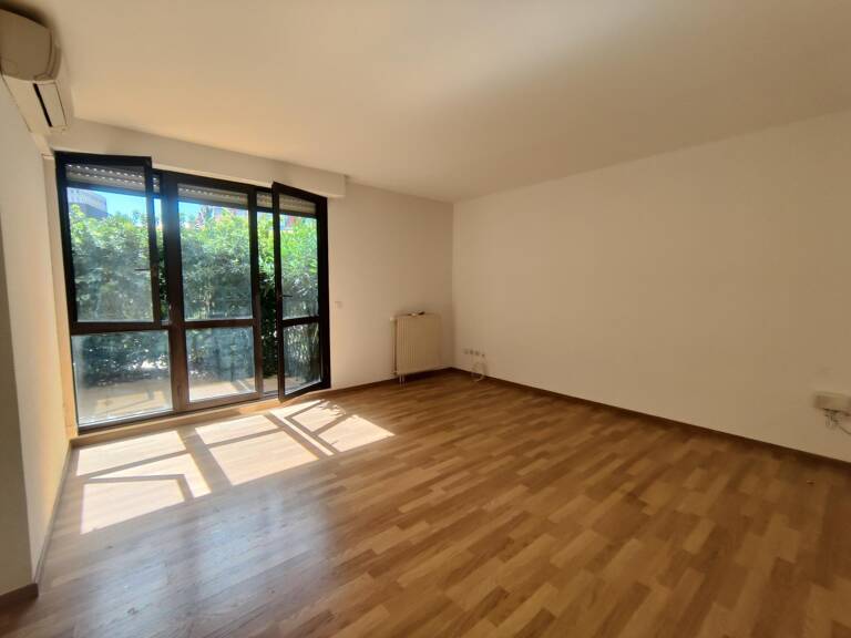 34000 - APPARTEMENT CLIMATISÉ ET TERRASSE SÉCURISÉE — photo 1