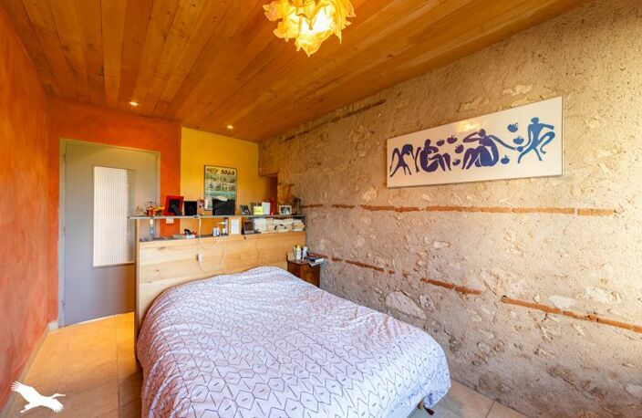 Maison en pierre de 5 pièces principales — photo 4
