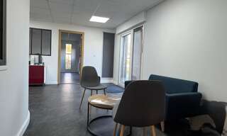 Commerce 4 Pièces 318 m² à louer à Questembert (56230)